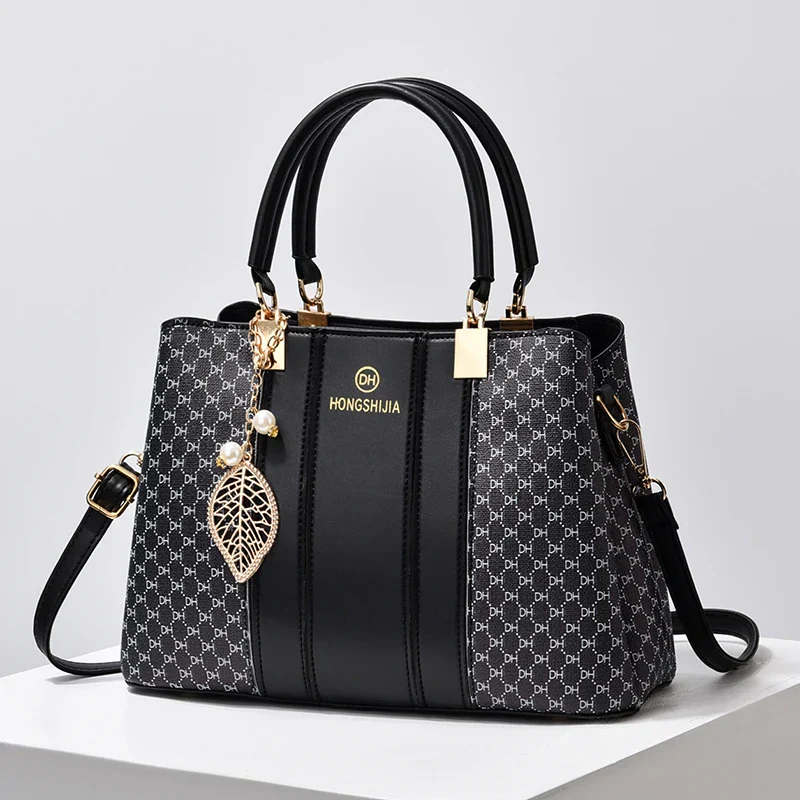 Bolsa Feminina em Couro Nobre - Premium DH - Image 7