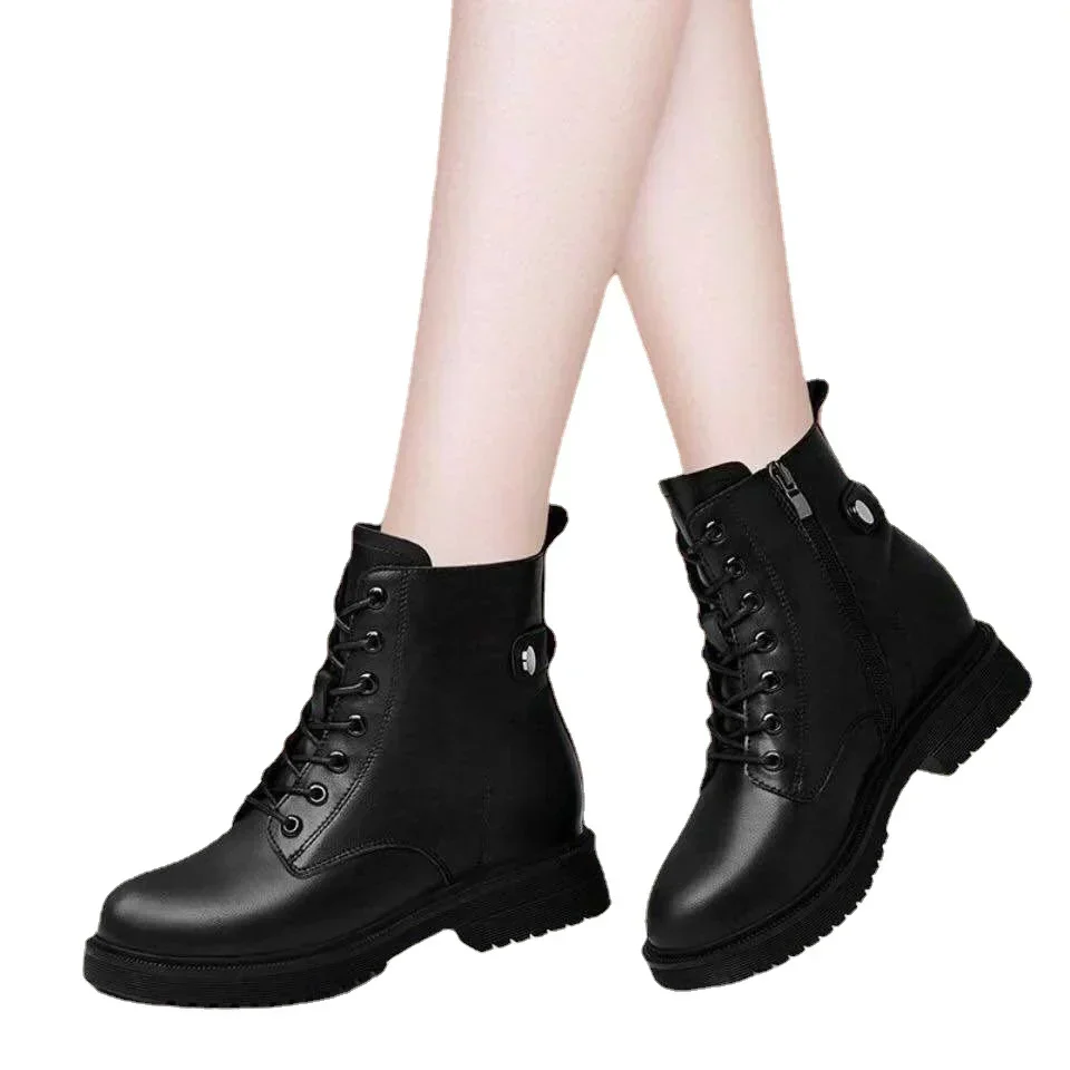 Bota Feminina em Couro - Carolina Stary - Image 4