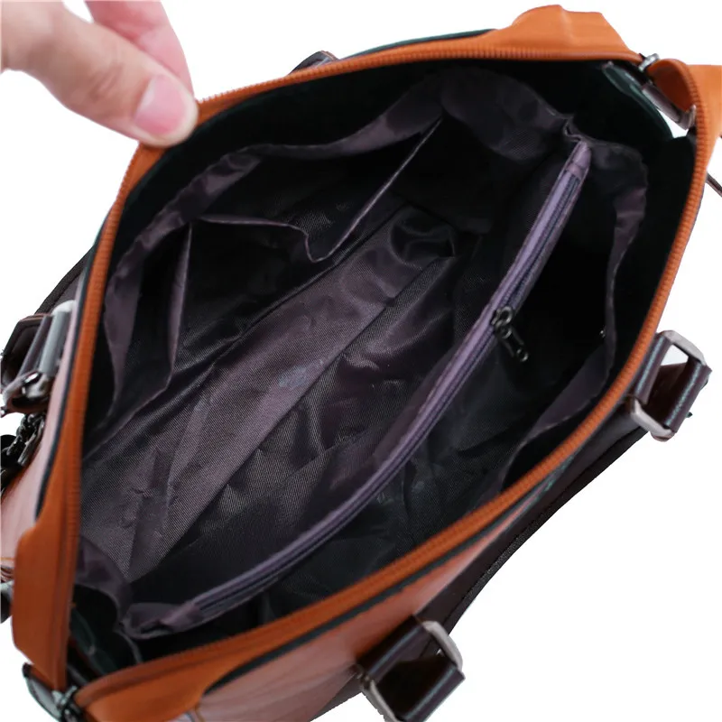 Kit Premium em Couro Nobre - Bolsa + Carteira + Carteira de Mão + Necessaire de Brinde - Image 10