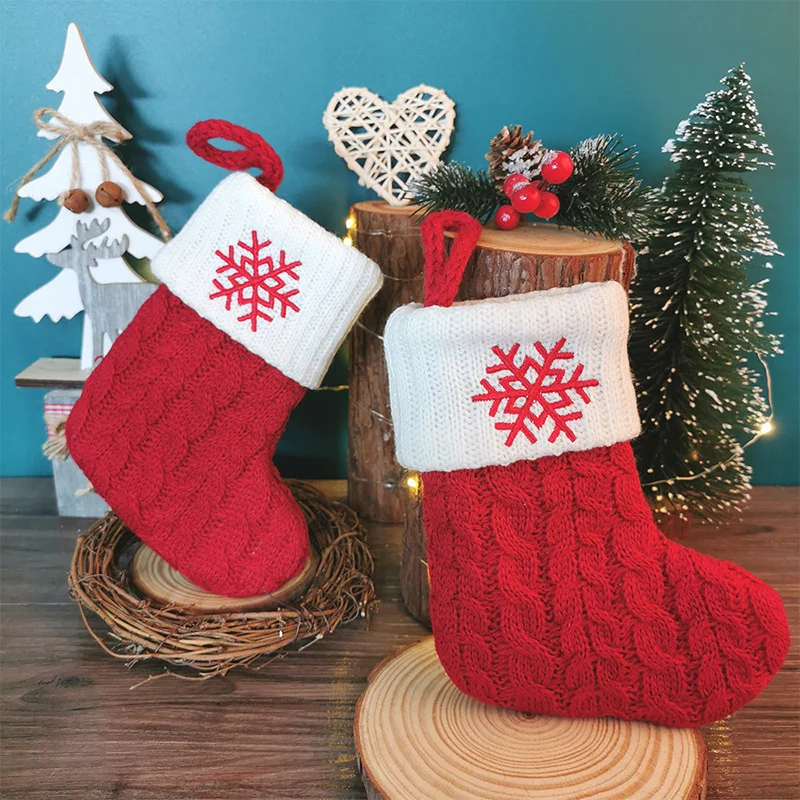 Meia de Natal Tricô Alfabeto Floco de Neve Decoração - Image 2