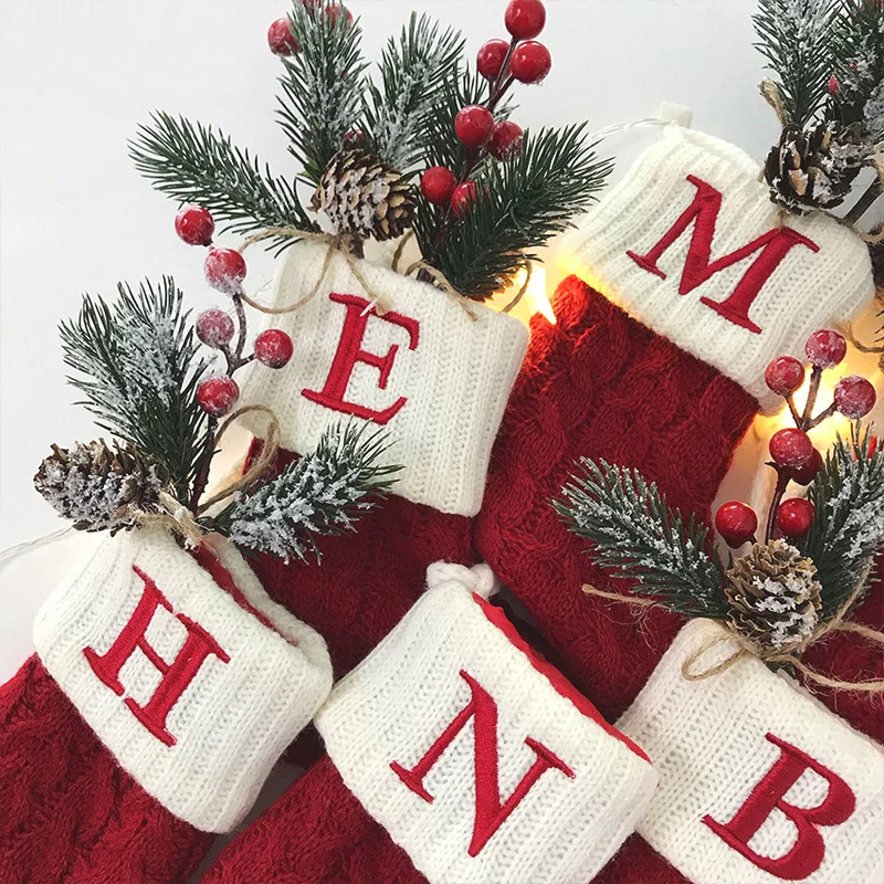 Meia de Natal Tricô Alfabeto Floco de Neve Decoração - Image 3